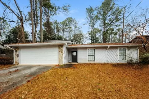 5498 Springwood Ln, Stone Mountain, GA 30087