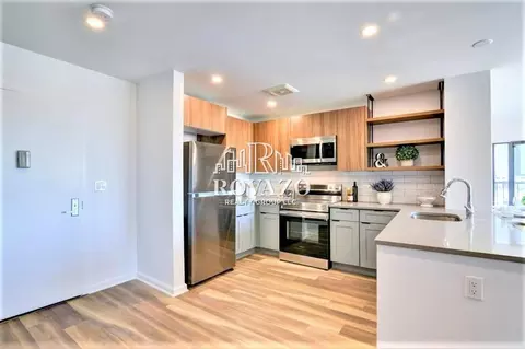 502 Market St #4AA, Newark, NJ 07105