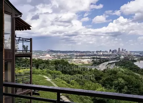 558 Davenport Ave #8, Cincinnati, OH 45204