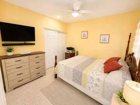 819 Schumann Dr, Sebastian, FL 32958