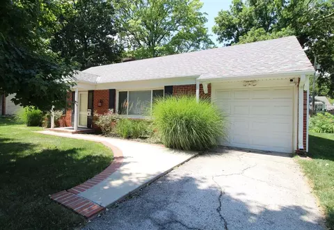 2206 Somerset Dr, Prairie Village, KS 66206
