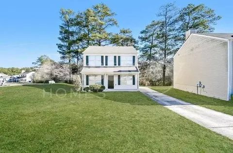 5205 Alexander St, Union City, GA 30291