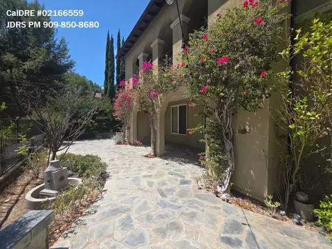 121 Roadrunner, Irvine, CA 92603 photo 19