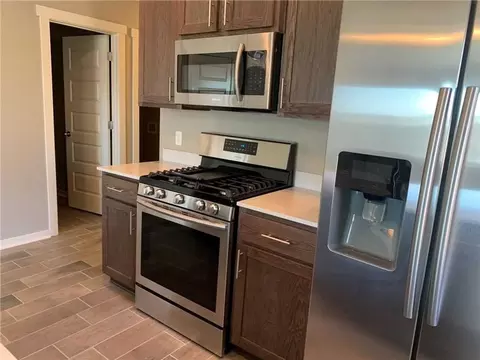 604 W Weymouth, Siloam Springs, AR 72761