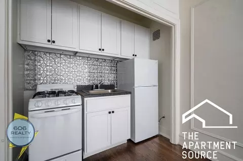 4901 N Christiana Ave #24, Chicago, IL 60625