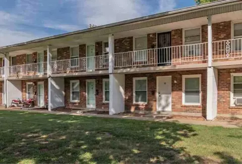 4501 S 6th St #82, Louisville, KY 40214