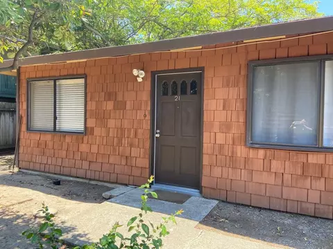 21 Holcomb Ct, Walnut Creek, CA 94596
