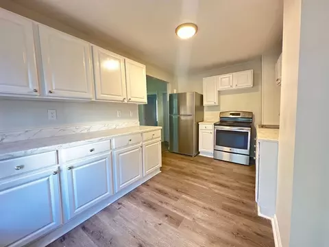15 Fletcher St # A, Nashua, NH 03064