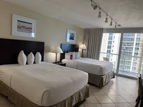 collins ave, North Miami Beach, FL 33160