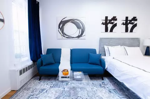240 E 26th St, New York, NY 10010