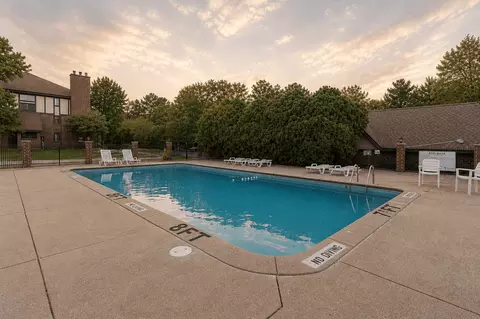 100 Candlewyck Dr, Kalamazoo, MI 49001 photo 9