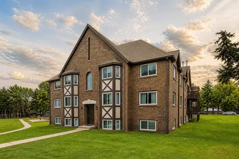 100 Candlewyck Dr, Kalamazoo, MI 49001 photo 6