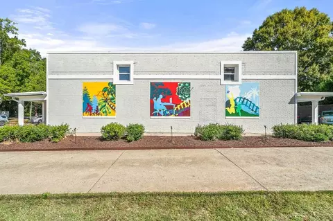604 E Iredell Ave, Mooresville, NC 28115