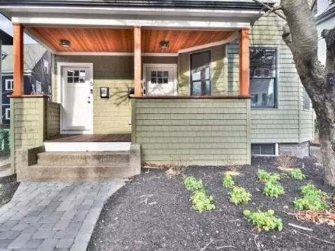 8 Greenleaf Ave, Medford, MA 02155
