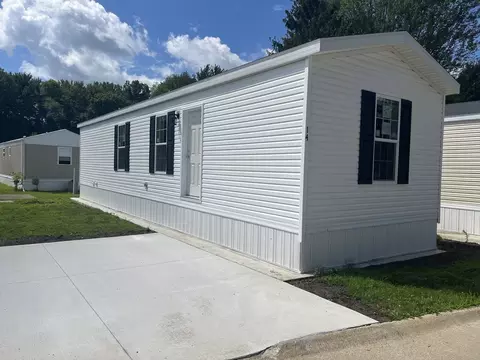 6610 Lear Nagle Rd #14, North Ridgeville, OH 44039