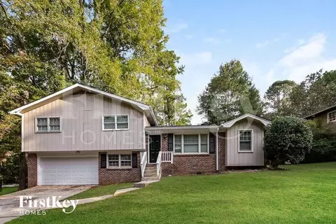 5780 Christopher Ln, Lithonia, GA 30058