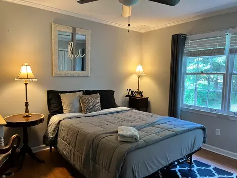 20 Sunrise Cir, Cumming, GA 30040