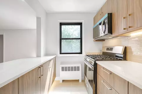 2329 Hudson Ter, Fort Lee, NJ 07024