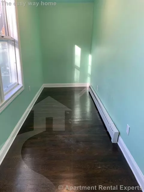53 Oakland St #1, Medford, MA 02155