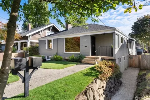 3228 34th Ave W, Seattle, WA 98199