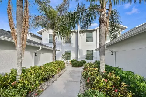 1320 Charleston Square Dr #204, Naples, FL 34110