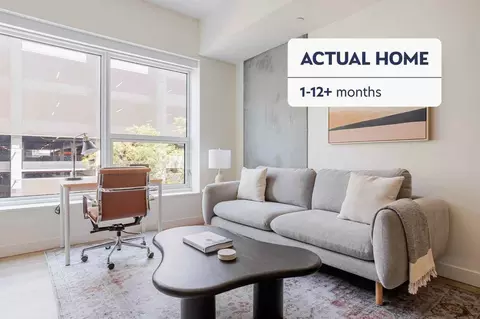 6390 De Longpre Ave #1400, Los Angeles, CA 90028