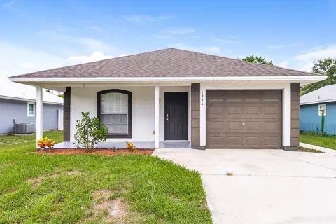 1336 25th Ave SW, Vero Beach, FL 32962