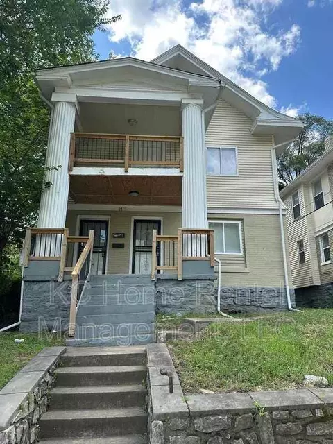 2511 E 37th St #B, Kansas City, MO 64128