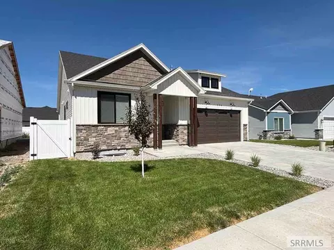 554 S Austin Ave, Sugar City, ID 83448