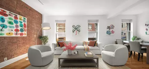 211 Front St #1255364P, New York, NY 10038