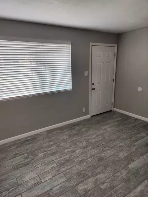 1212 S Smith Rd #B, Tempe, AZ 85281