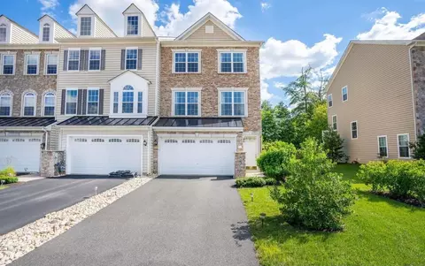 24 Grissom Dr, Bear, DE 19701