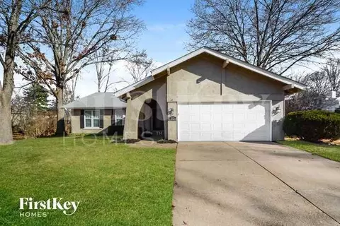 213 Hollyberry Ct, Ballwin, MO 63021