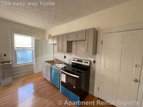 145 Highland Ave #4, Somerville, MA 02143