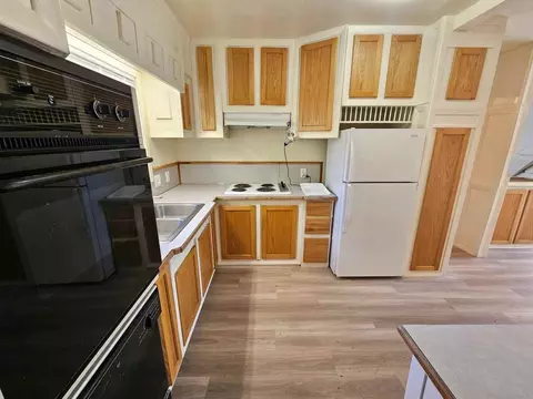 2761 Bailey Ln, Eugene, OR 97401 photo 6