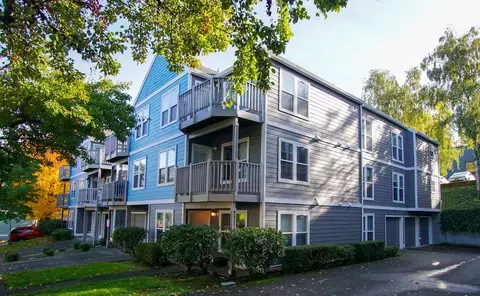 235 SW Hooker St #07, Portland, OR 97201