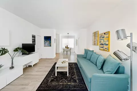 bay rd, Miami Beach, FL 33139