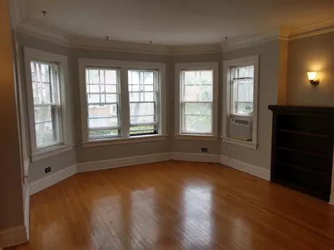 8249 Keating Ave #2, Skokie, IL 60076