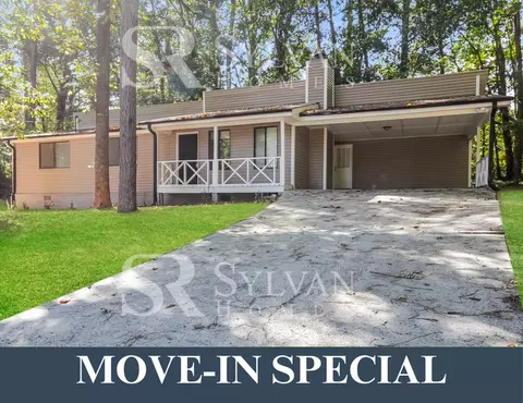2085 Swan Ct, Riverdale, GA 30296