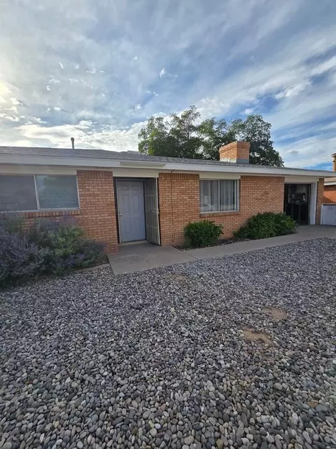 2701 Pennsylvania St NE #A, Albuquerque, NM 87110