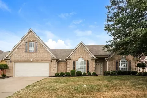 8332 Pinnacle Dr, Southaven, MS 38672