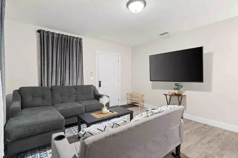 e genesee st, Tampa, FL 33603