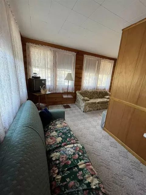 nancy ln, Standish, ME 04084