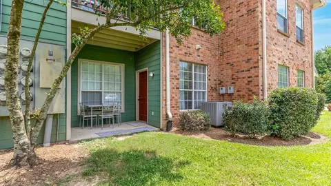 4464 Highland Rd #503, Baton Rouge, LA 70808