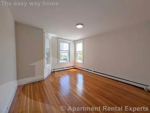 16 Warren Ave # R, Somerville, MA 02143