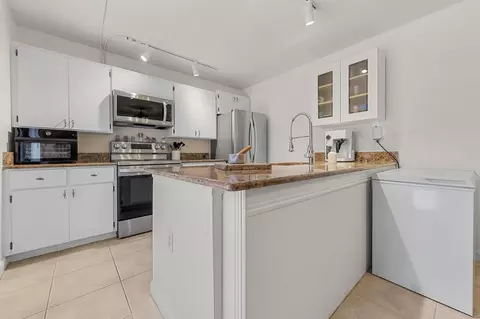 7424 74th Way, West Palm Beach, FL 33407