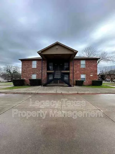 1110 Williams Ave #C, Cleburne, TX 76033
