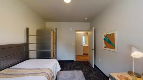 16101 Greenwood Ave N, Shoreline, WA 98133