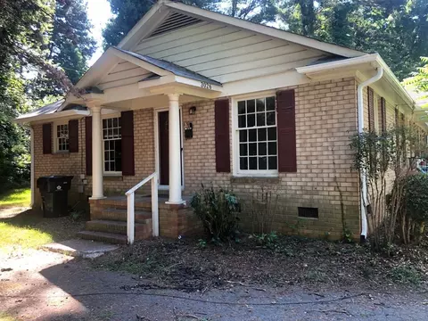 3024 Amity Garden Ct, Charlotte, NC 28205