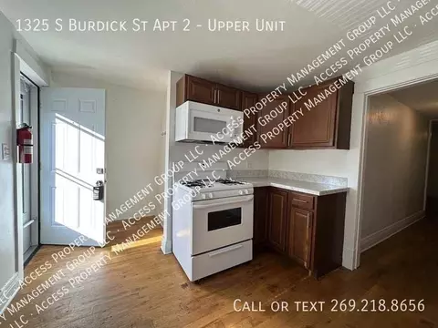 1325 S Burdick St #2, Kalamazoo, MI 49001